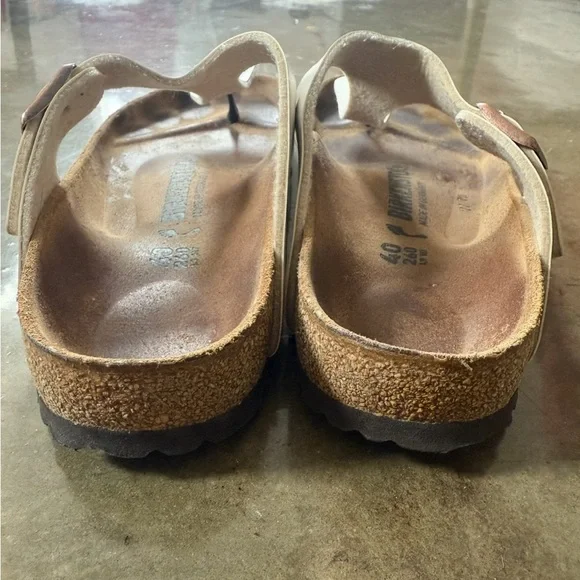 Birkenstock Gizeh Birko-Flor “Pearl White” Leather Sandals - Sz 40 - Picture 3 of 4